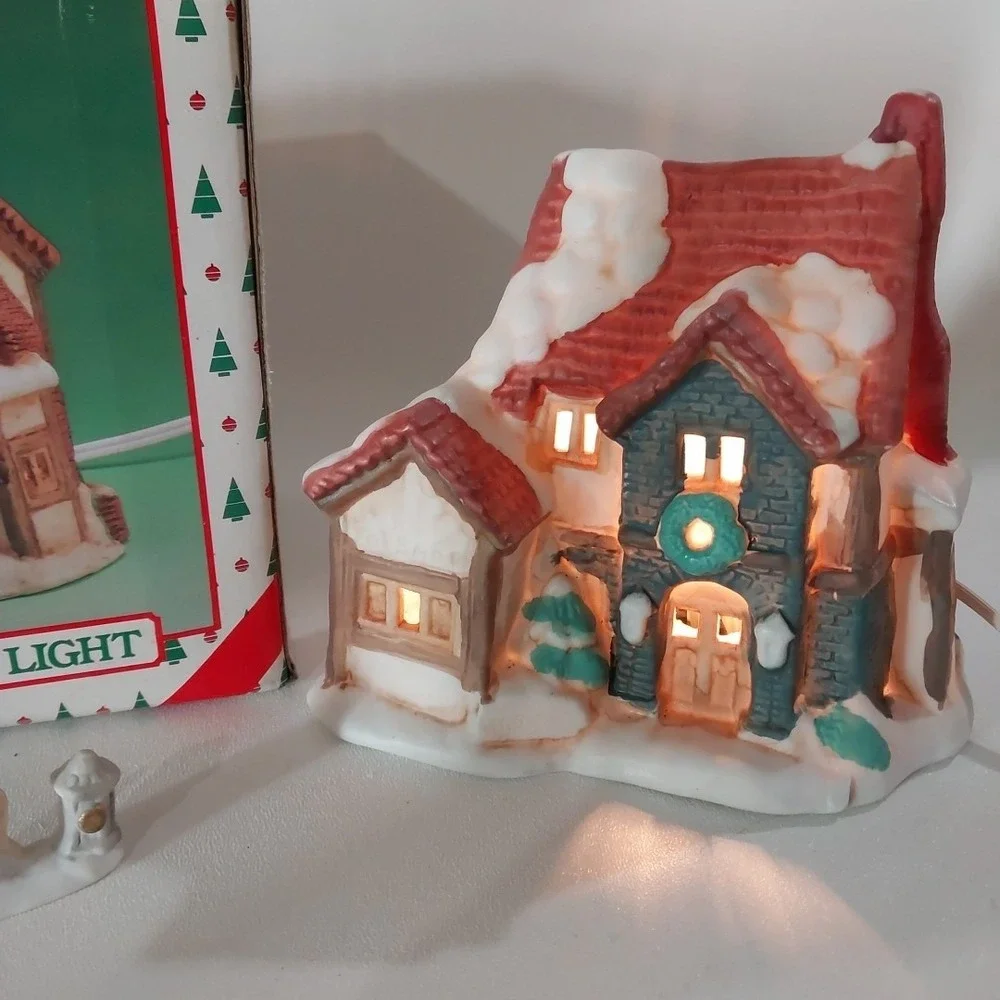 Vintage Christmas Village Lighted House 